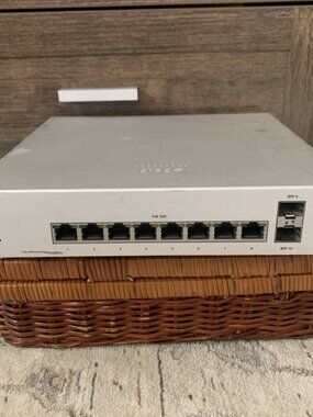 Meraki Cisco MS220-8P-HW 8-Port Gigabit PoE Switch Unclaimed With Power Cord